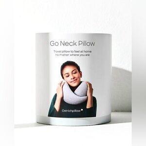 🎸OSTRICHPILLOW🎸🔥NWT🔥Go Neck Pillow in Grey